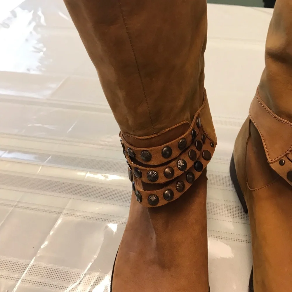 Women’s Smoken Leather Boots Size 10